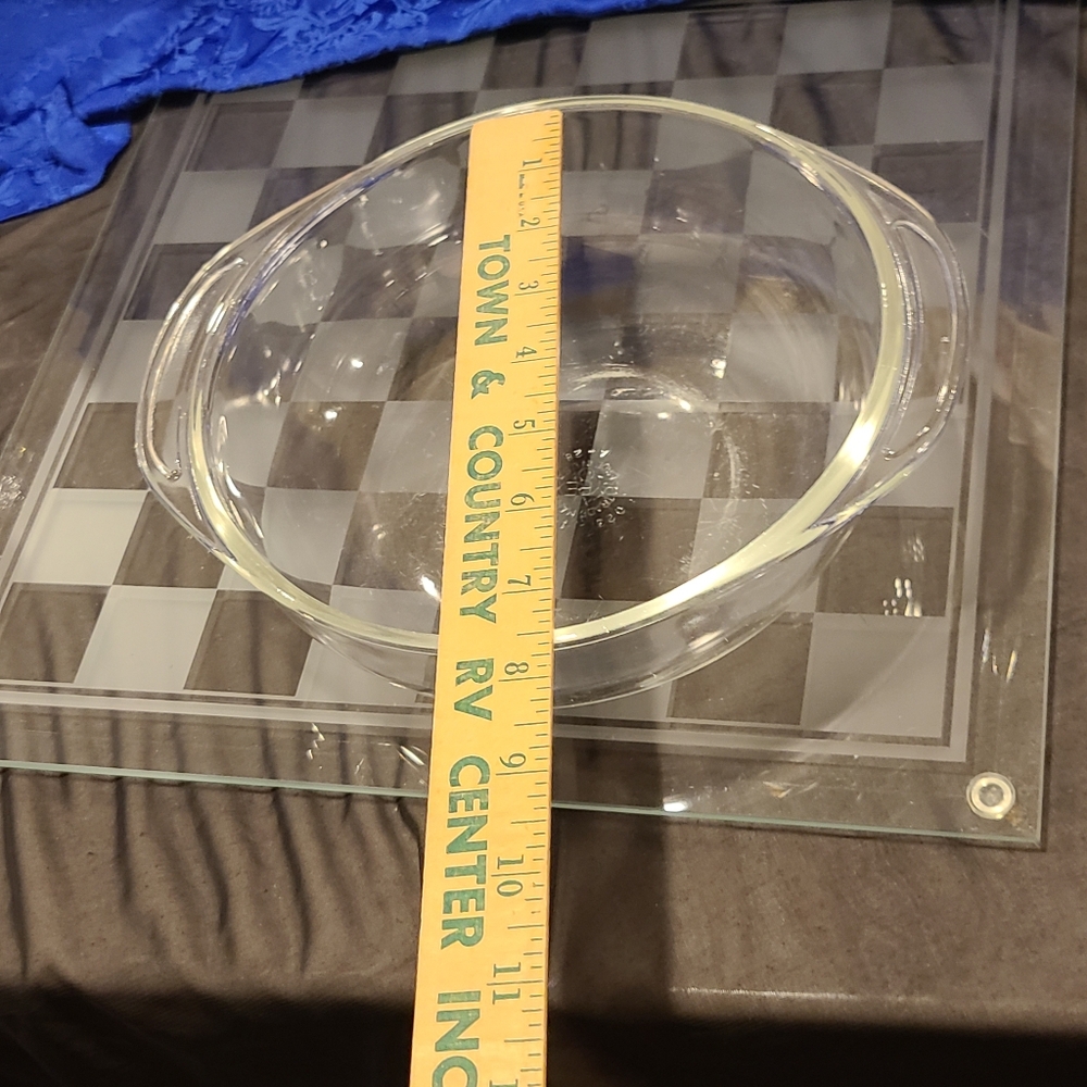 Pyrex Glass Dish - Picture 4 of 12